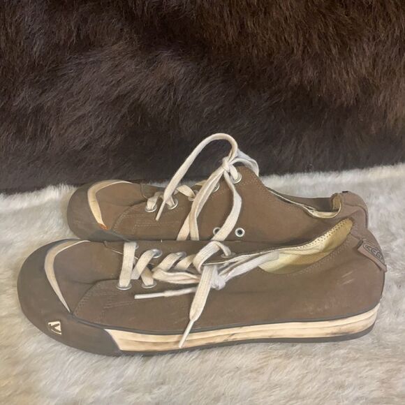 Keen shoes 9.5 (5220) - Picture 4 of 8